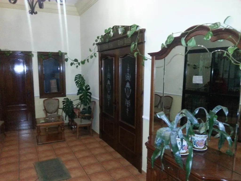 Guest house Hostal Las Tres Jotas Alcaracejos