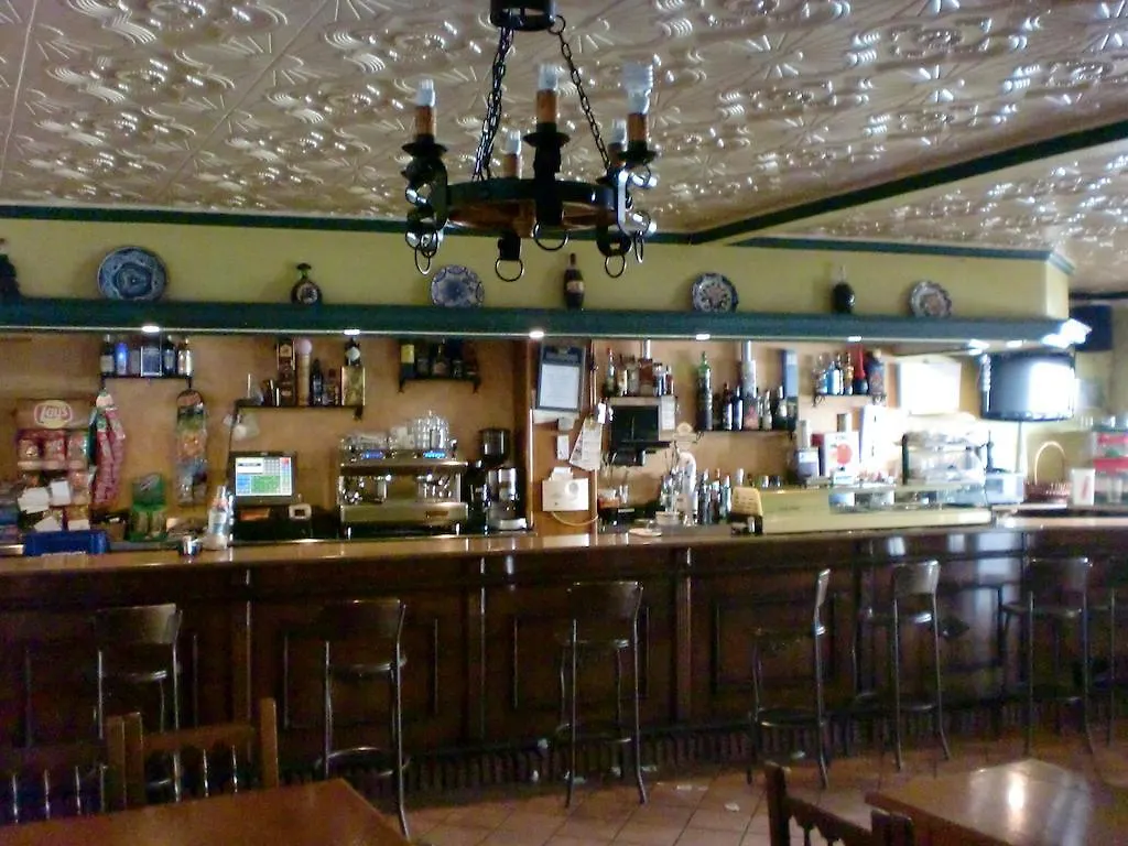 Hostal Las Tres Jotas Alcaracejos 2*,